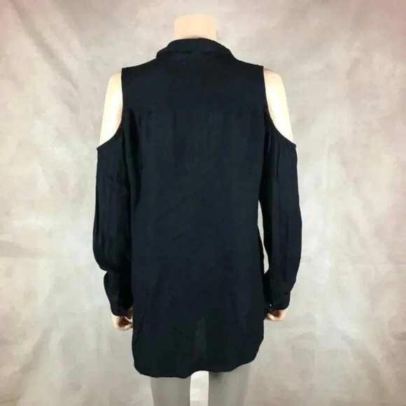 Urban Outfitters Cold-Shoulder Button Front Top MEDIUM - Picture 5 of 6